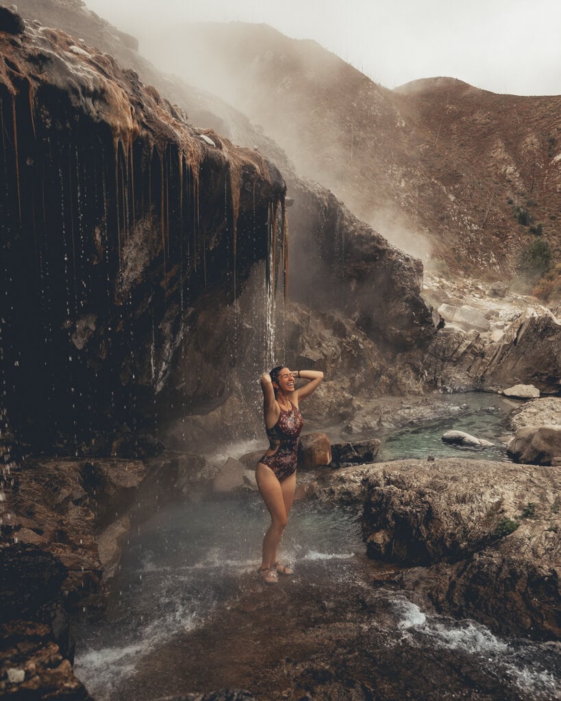 girl enjoying in Kirkham hot springs idaho