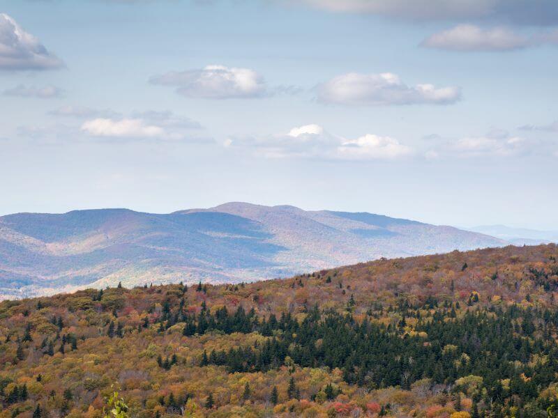 Perfect New England Fall Road Trip: 10, 5, 3 Day Itinerary 2024