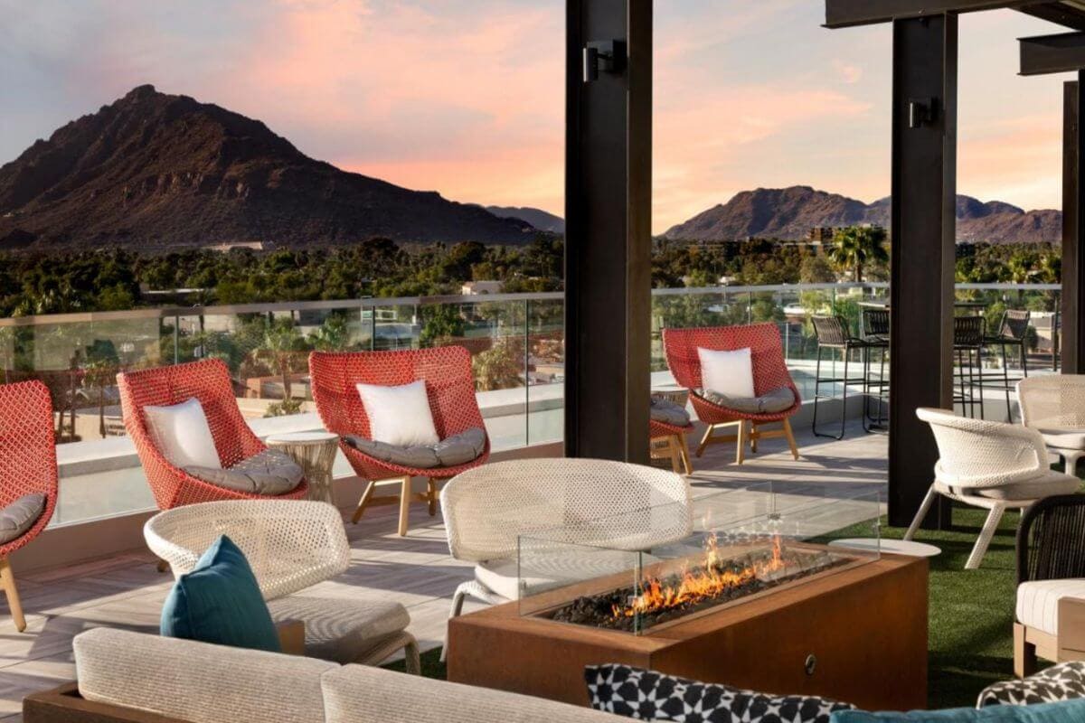 the rooftop bar at the Canopy By Hilton Scottsdale boutique hotel