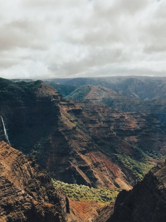 30 Best Kauai, Hawaii Adventures | Bucket List Attractions Story