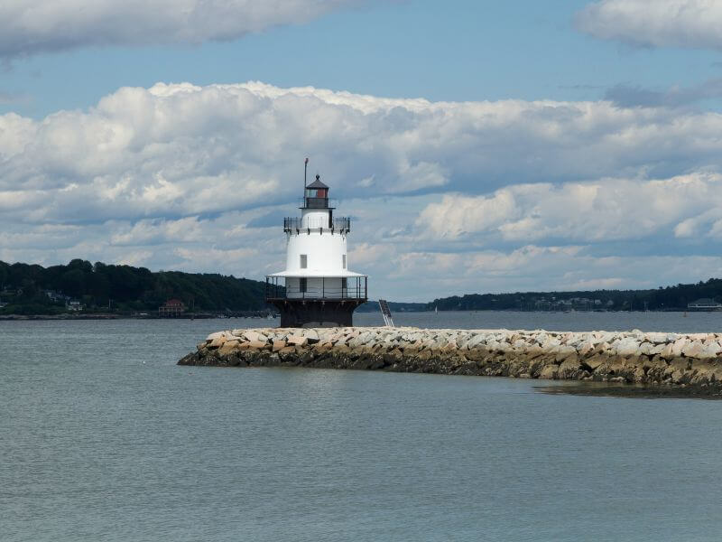 cloudy day over Spring Point ledge lighthouse in portland, maine