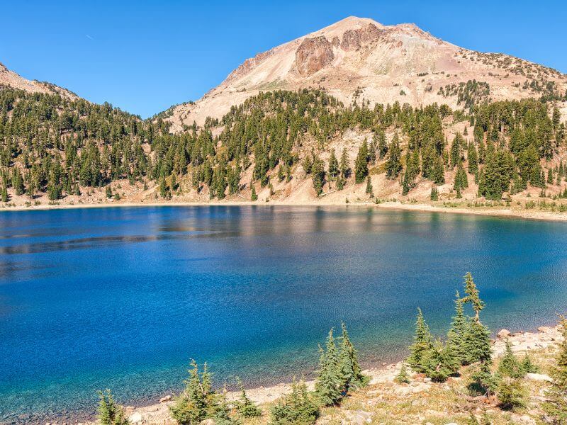 beautiful lake view at lassen volcanic national park california
