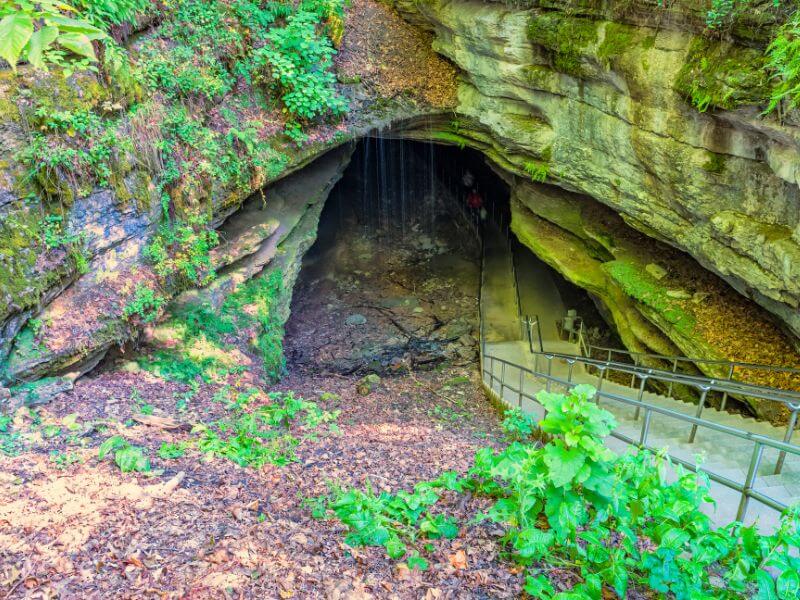 the cave entrance at mammoth cave national park kentucky
