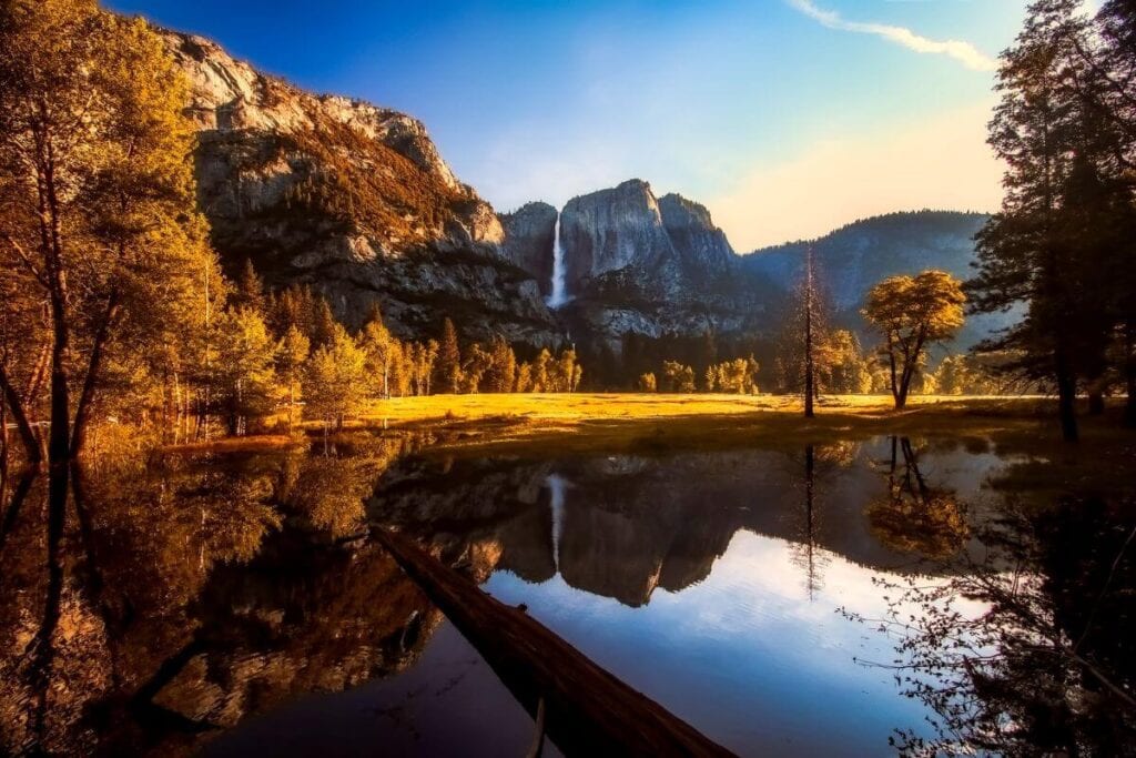 view of yosemite national park in fall