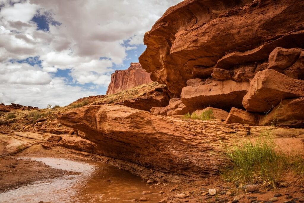 river running through capitol reef national park