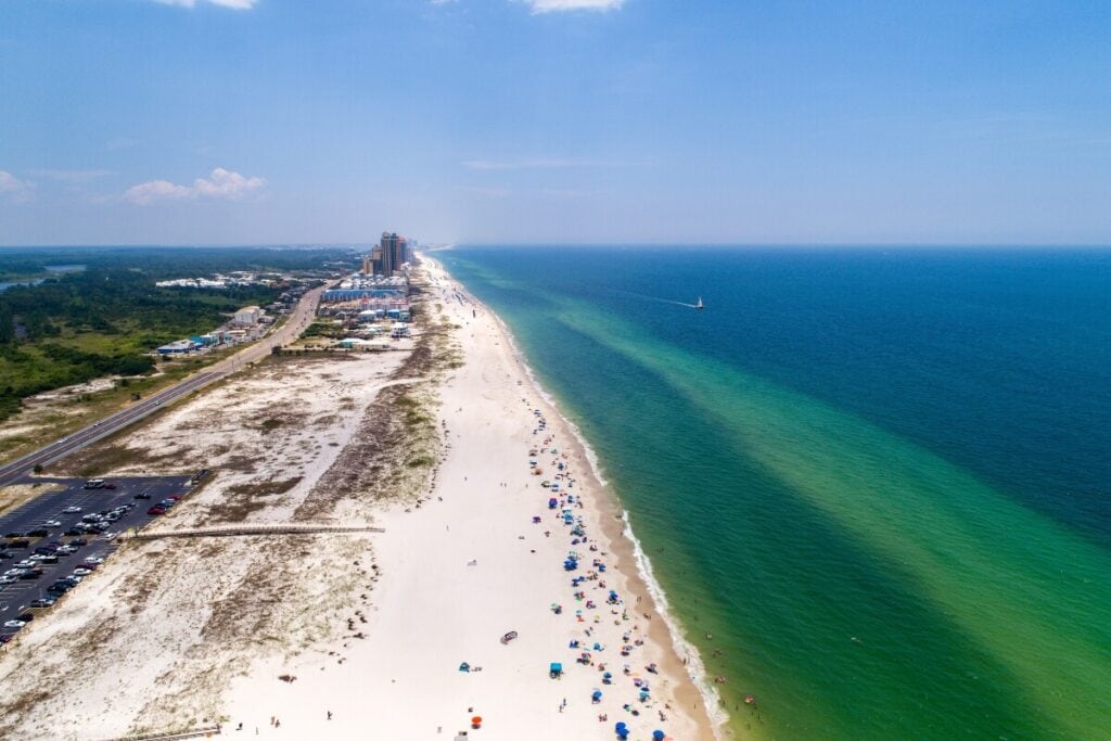 green blue waters along the white sand beach gulf shores alabama