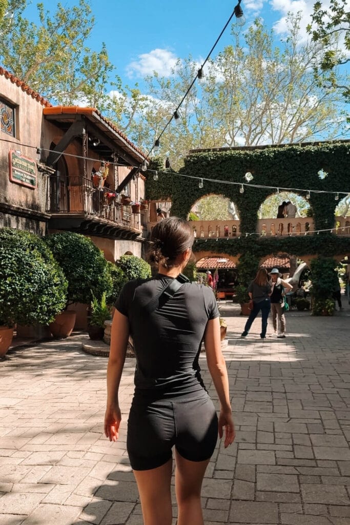 Tlaquepaque Arts & Shopping Village