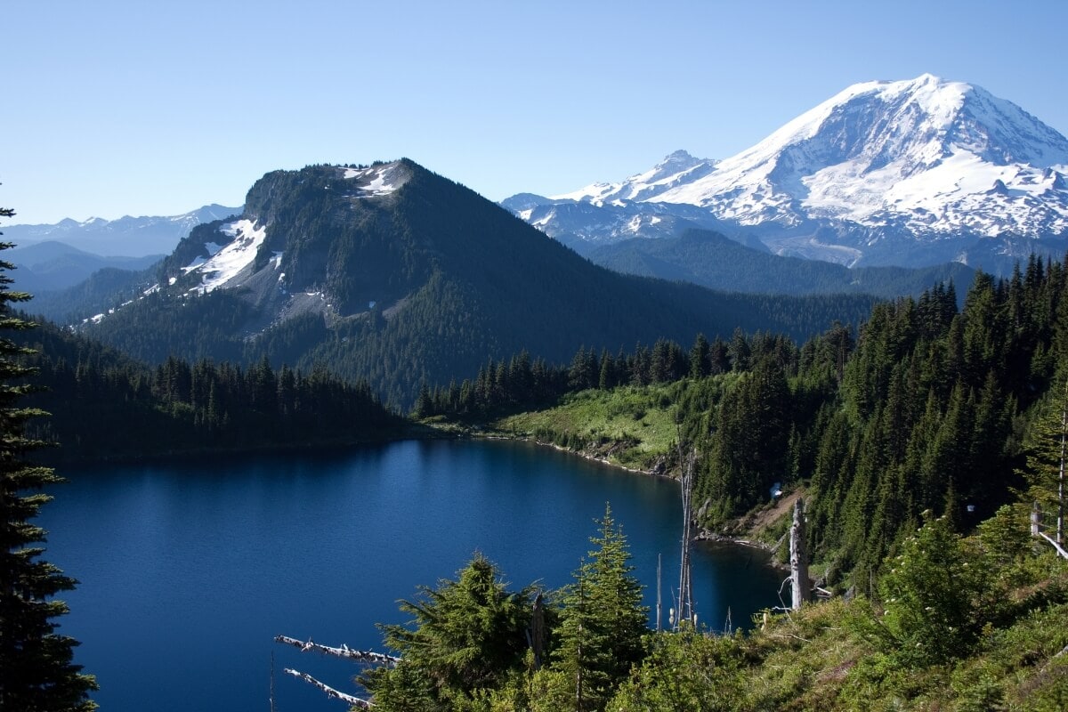 sunny day over summit lake washington